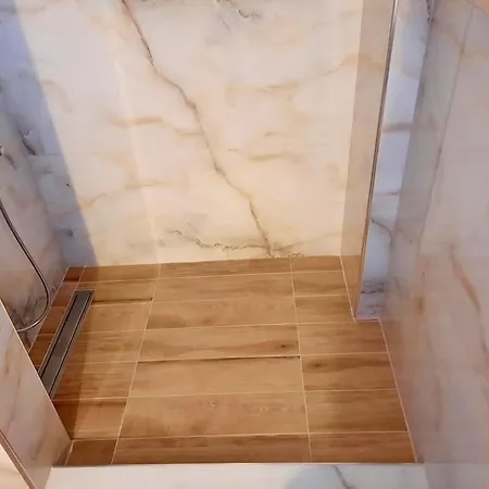 House With View أغيا باراسكيفي
